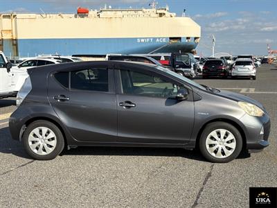 2014 Toyota Aqua - Thumbnail