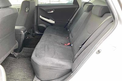 2014 Toyota Prius - Thumbnail