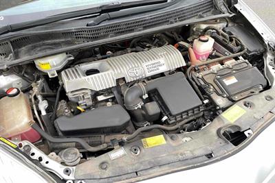 2014 Toyota Prius - Thumbnail
