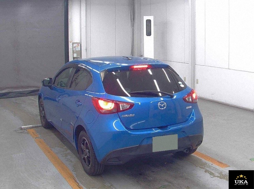 2016 Mazda Demio