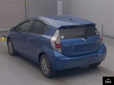 2013 Toyota Aqua - Thumbnail