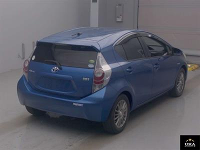 2013 Toyota Aqua - Thumbnail