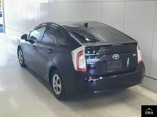 2012 Toyota Prius - Thumbnail