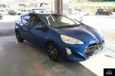 2017 Toyota Aqua - Thumbnail