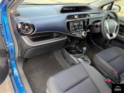 2017 Toyota Aqua - Thumbnail