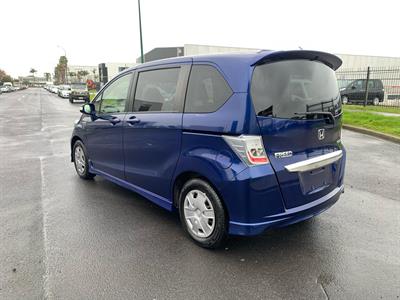 2013 Honda Freed - Thumbnail