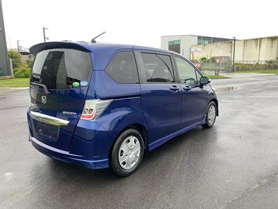 2013 Honda Freed - Thumbnail
