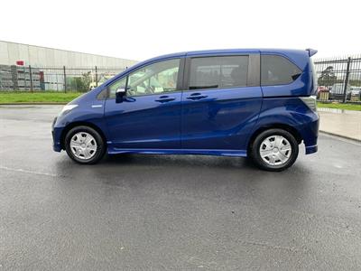 2013 Honda Freed - Thumbnail