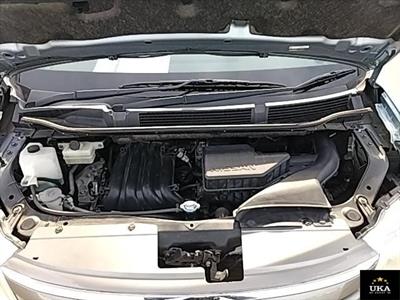2013 Nissan Serena - Thumbnail