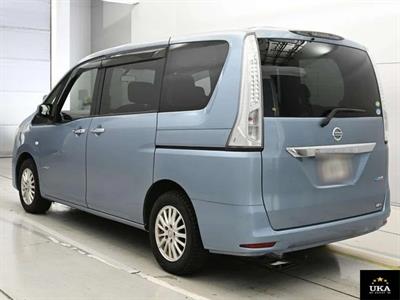 2013 Nissan Serena - Thumbnail