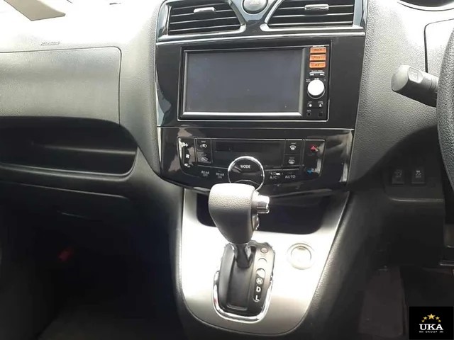 2013 Nissan Serena