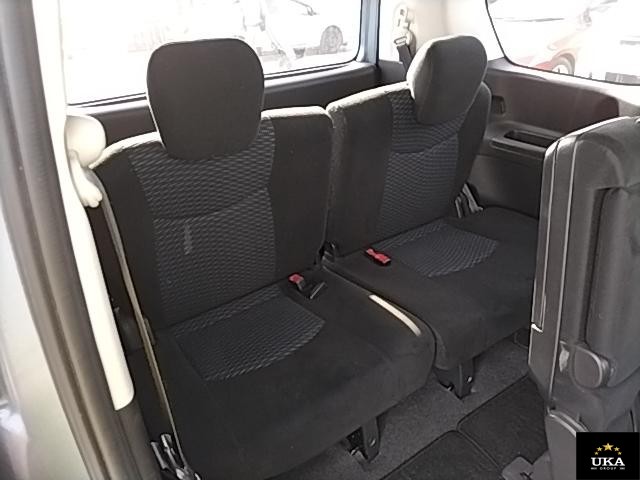 2013 Nissan Serena