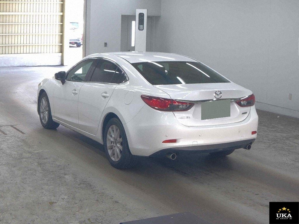 2014 Mazda Atenza