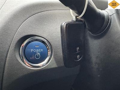 2014 Toyota Prius - Thumbnail