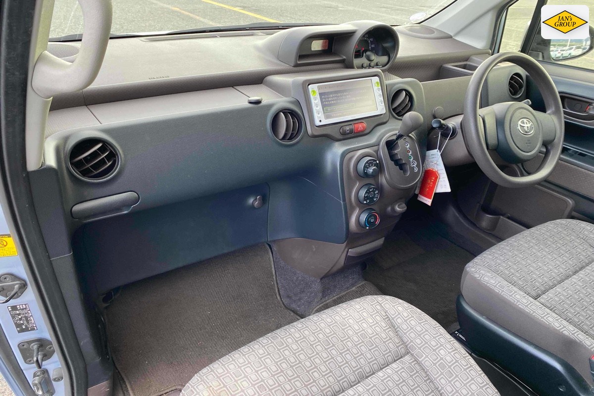2015 Toyota Spade