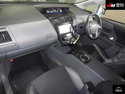 2013 Toyota Prius - Thumbnail