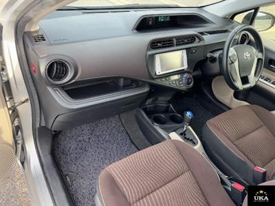 2012 Toyota Aqua - Thumbnail