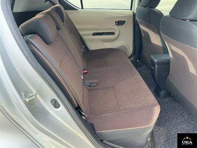 2012 Toyota Aqua - Thumbnail