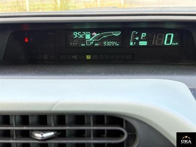 2013 Toyota Aqua - Thumbnail