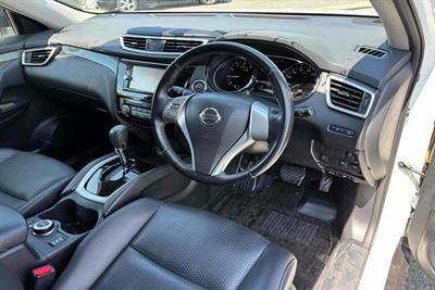 2015 Nissan X-Trail - Thumbnail