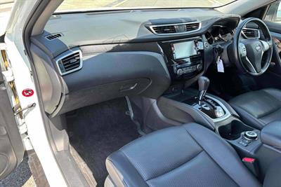 2015 Nissan X-Trail - Thumbnail