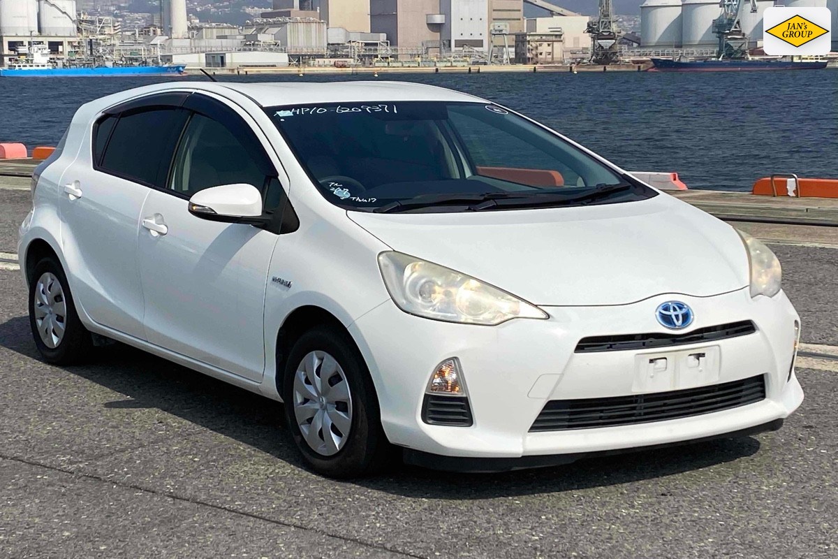 2013 Toyota Aqua