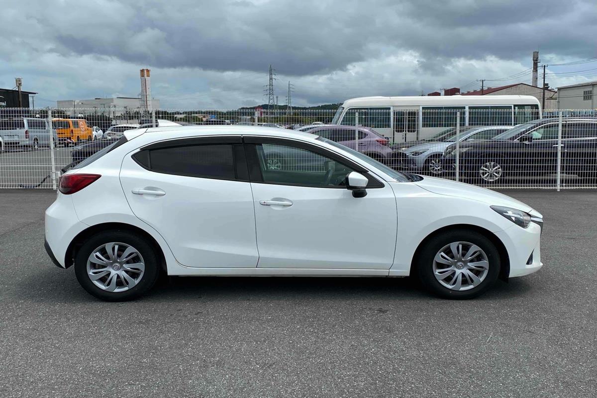 2019 Mazda Demio