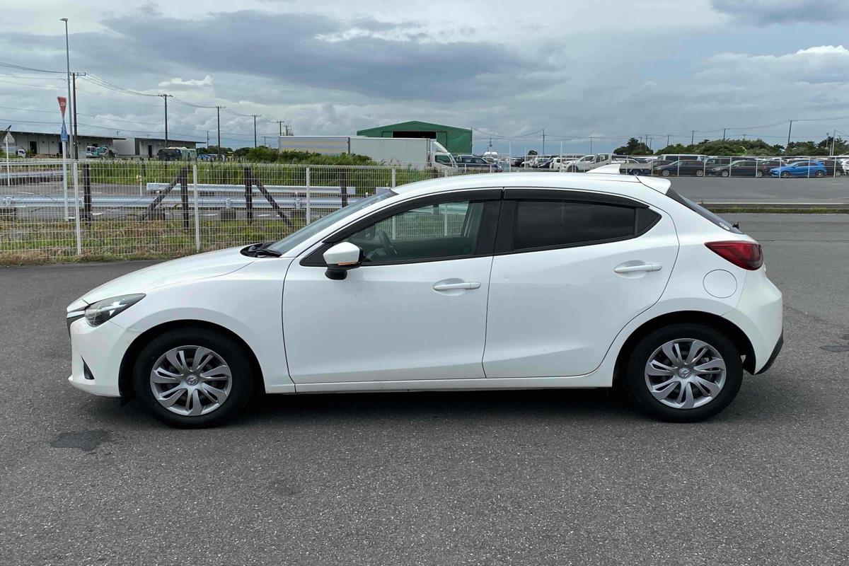 2019 Mazda Demio