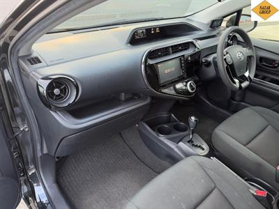 2018 Toyota Aqua - Thumbnail