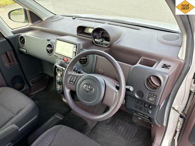 2014 Toyota Spade - Thumbnail