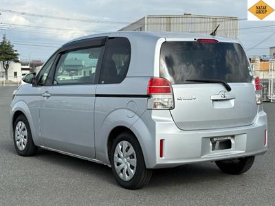 2014 Toyota Spade - Thumbnail
