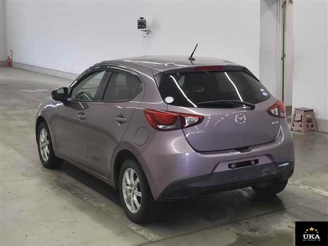 2015 Mazda Demio