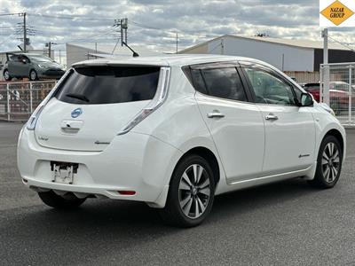 2013 Nissan Leaf - Thumbnail