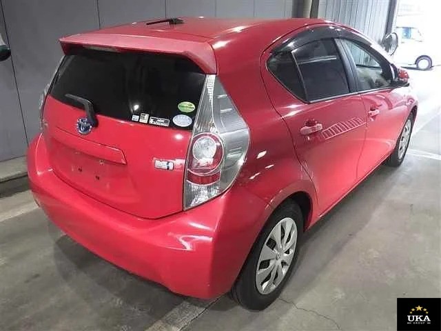 2013 Toyota Aqua