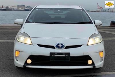2012 Toyota Prius - Thumbnail