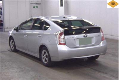 2015 Toyota Prius - Thumbnail