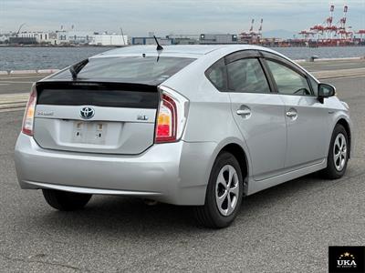 2015 Toyota Prius - Thumbnail