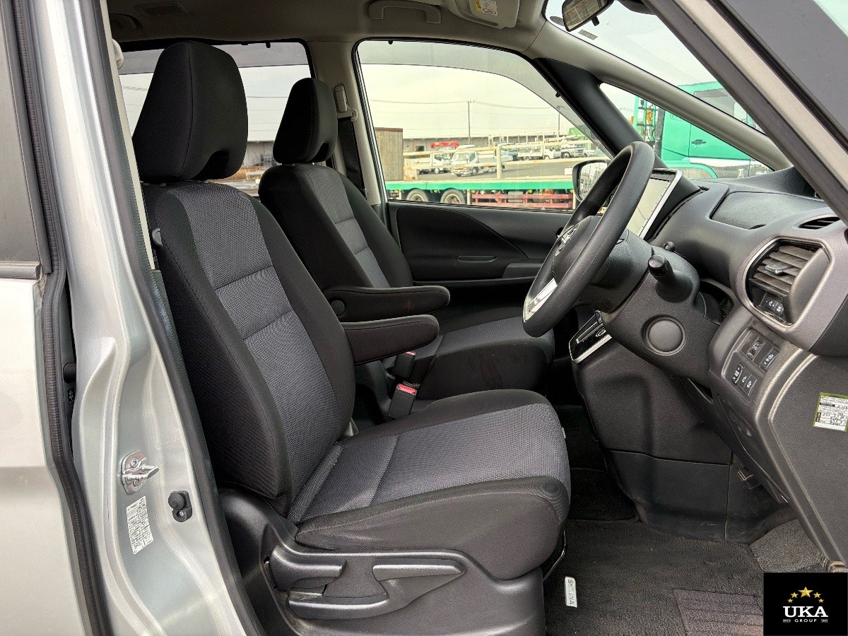 2019 Nissan Serena