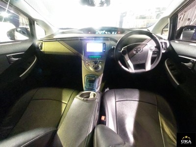 2015 Toyota Prius - Thumbnail