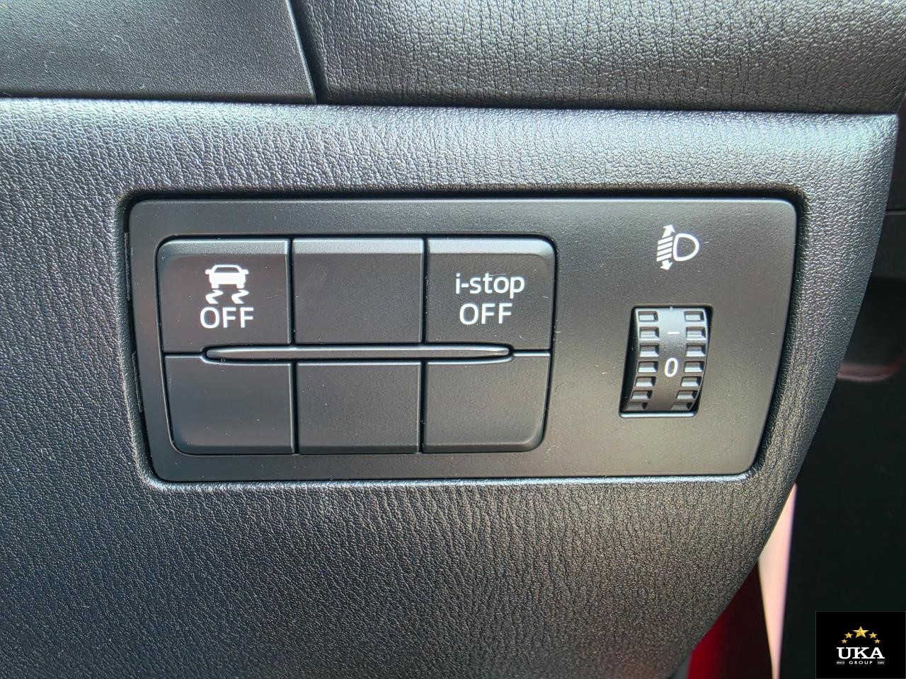 2014 Mazda Axela