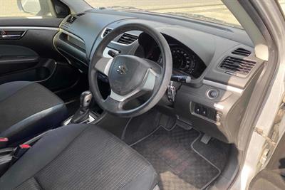 2014 Suzuki Swift - Thumbnail
