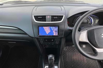 2014 Suzuki Swift - Thumbnail