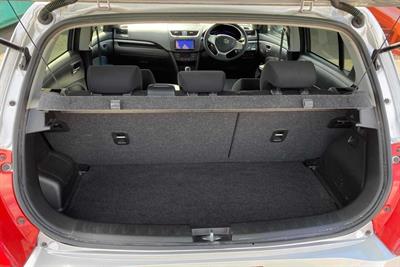 2014 Suzuki Swift - Thumbnail