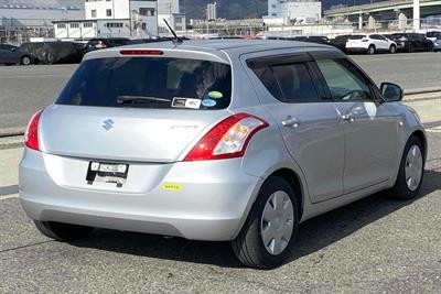2014 Suzuki Swift - Thumbnail