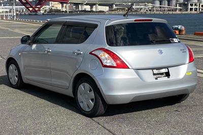 2014 Suzuki Swift - Thumbnail