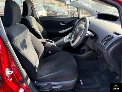 2015 Toyota Prius - Thumbnail