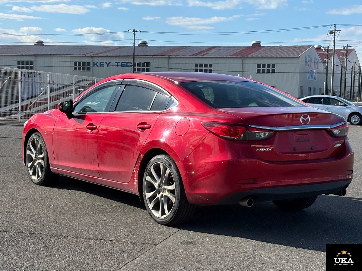 2014 Mazda Atenza