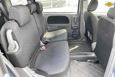 2015 Toyota Sienta - Thumbnail