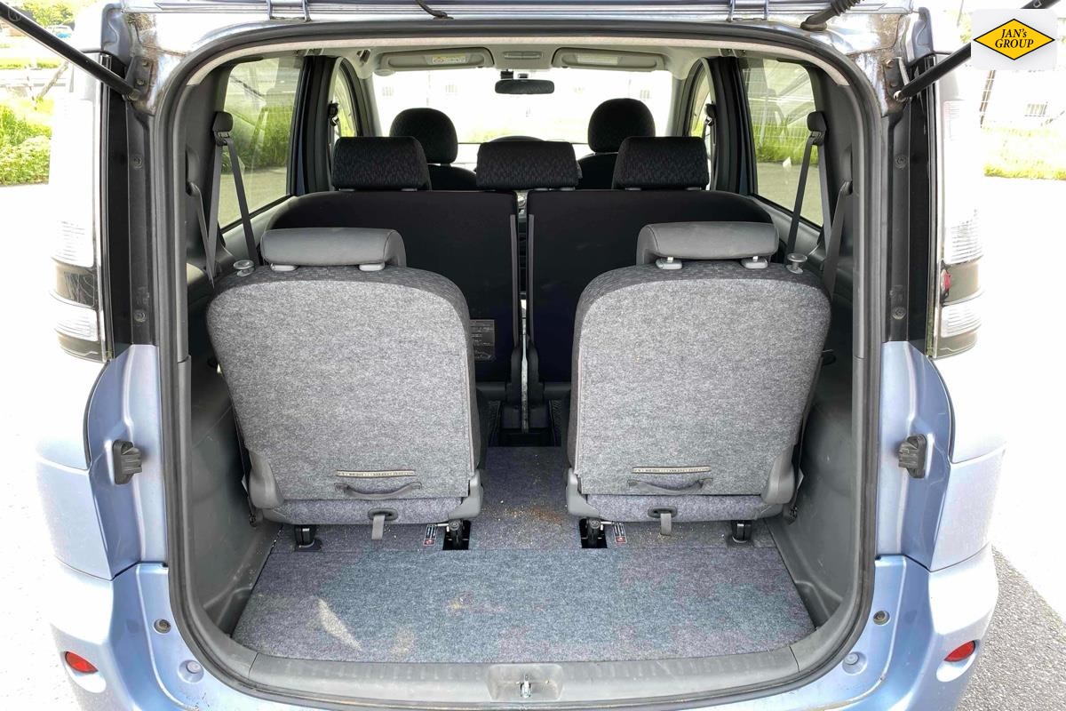 2015 Toyota Sienta