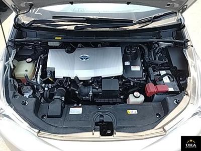 2018 Toyota Prius - Thumbnail
